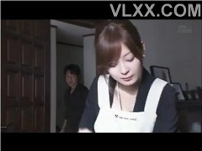 Chồng yêu đi làm ăn, vợ ở nhà bị chồng sắp cưới của chị gái cưỡng hiếp